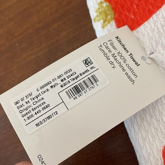 Apple Print Kitchen Towels - Set of 2 - Picture 3 of 3